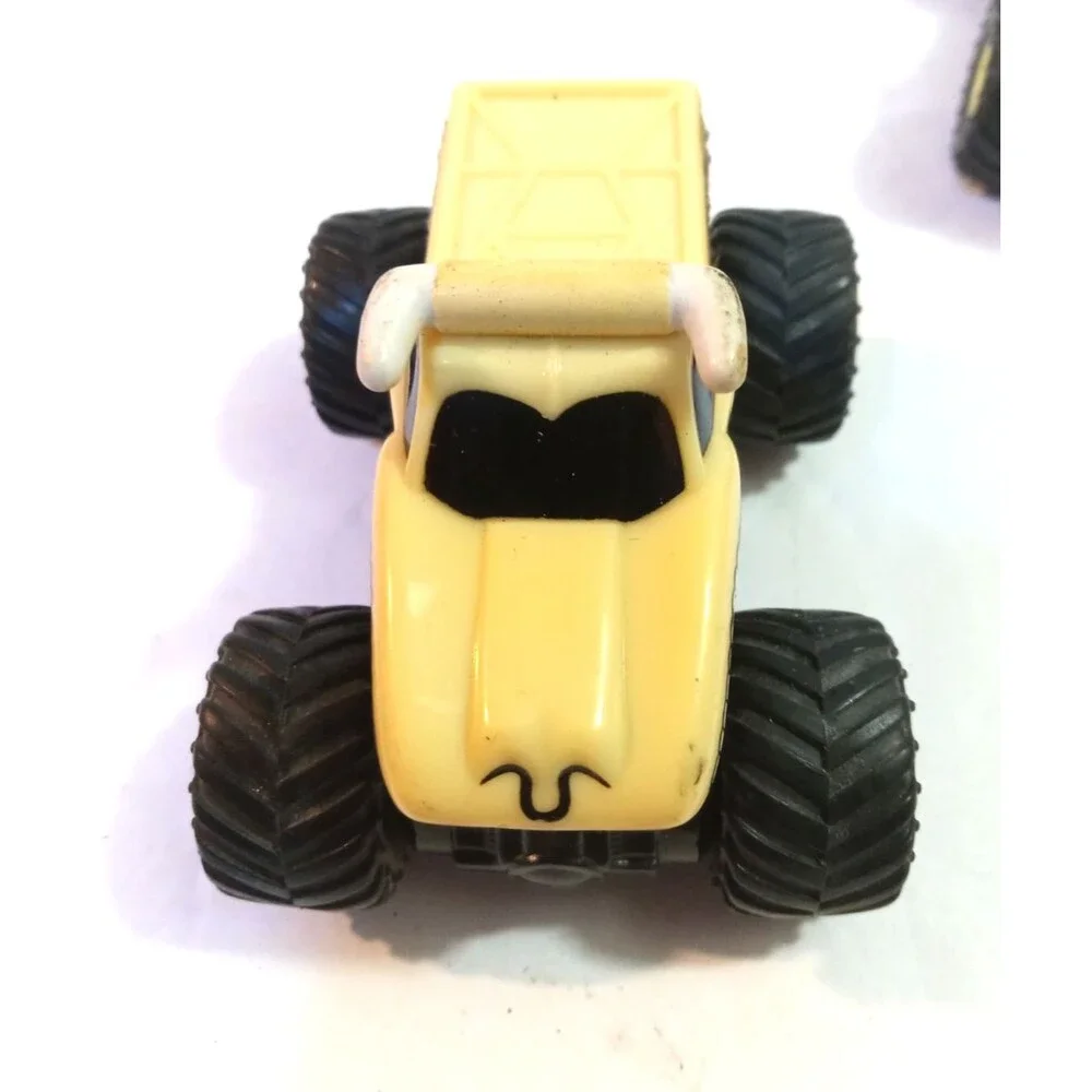 Hot Wheels Monster Jam Lot El Toro Loco Bulldozer